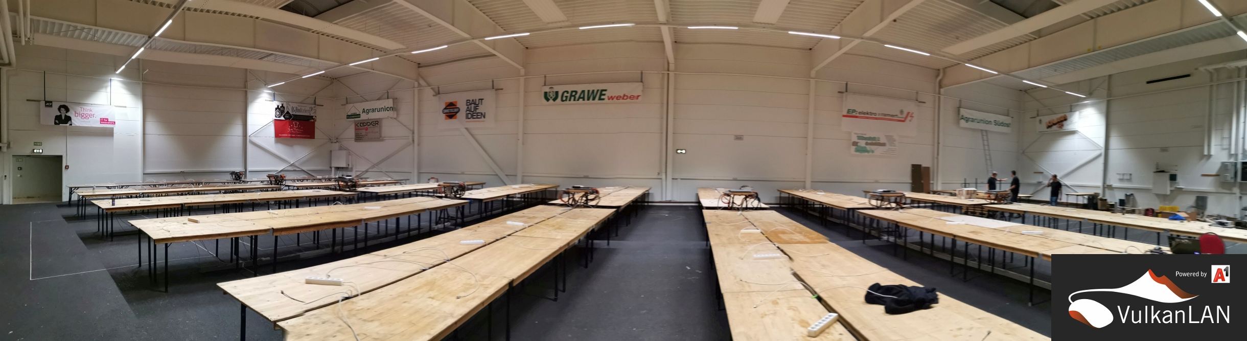 n48.VulkanLAN Aufbau Tag3 IMG 20191023 201307 2440px