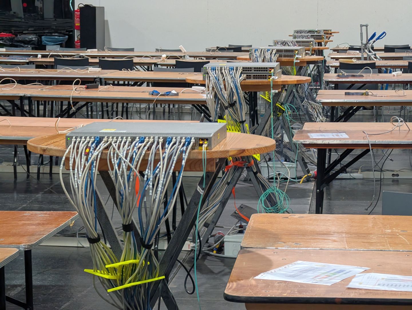 58VulkanLAN Aufbau T2 PXL 20251022 143358360 1440px