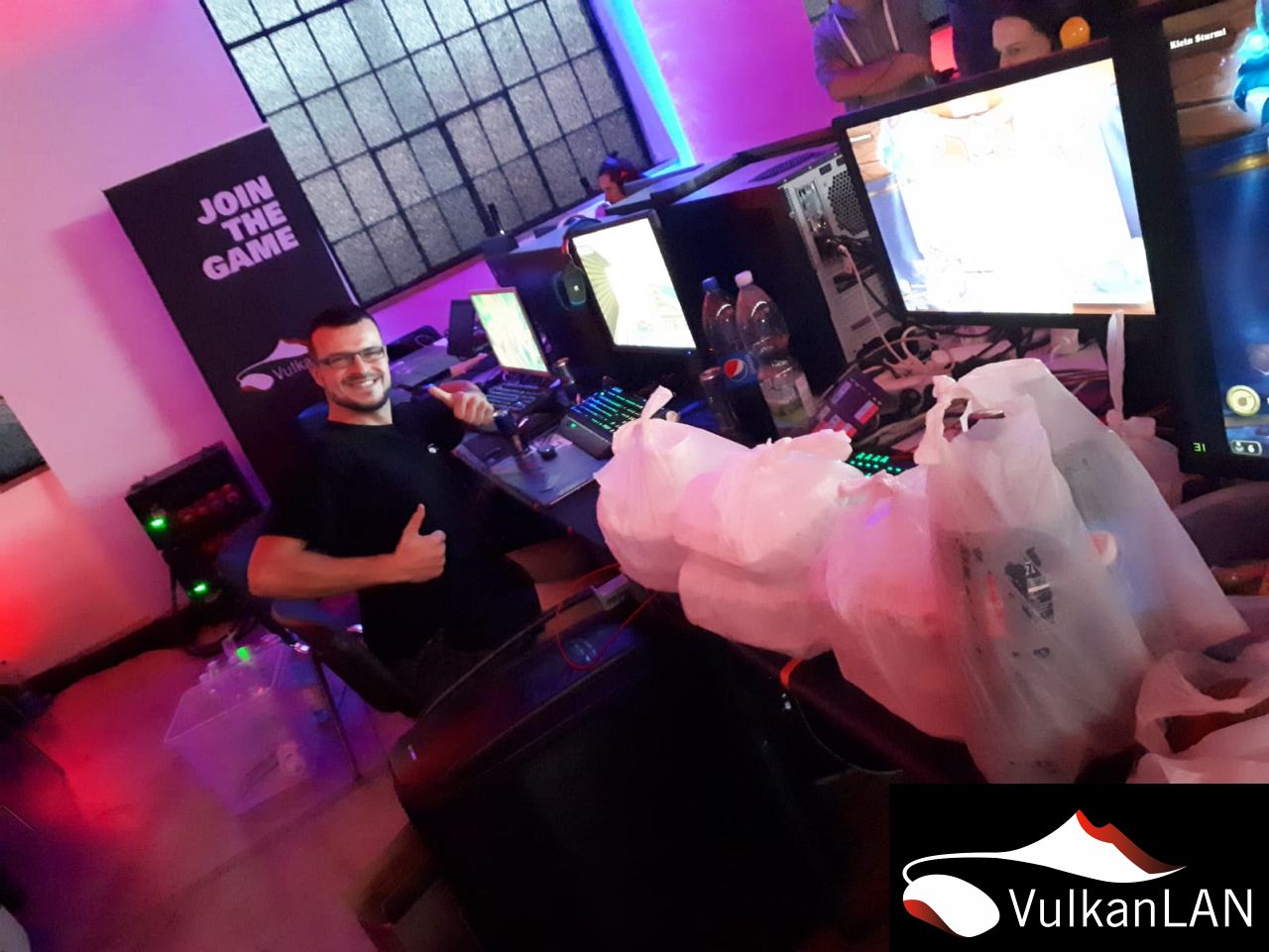 RedBull pLANet One 2018 11 14 17.36.14 1280px